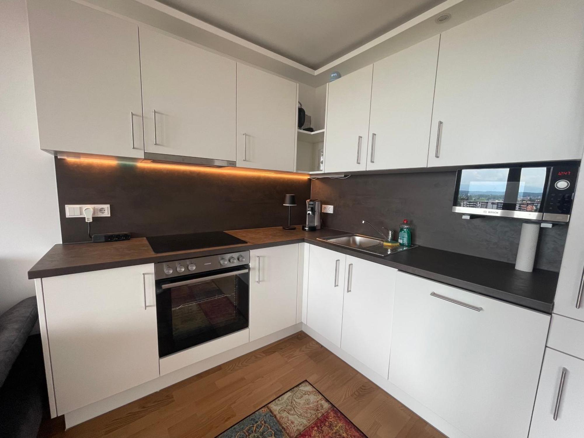 100 Qm Penthouse, Self-Check-In, 2 Parkplaetze Apartment Graz Exterior photo