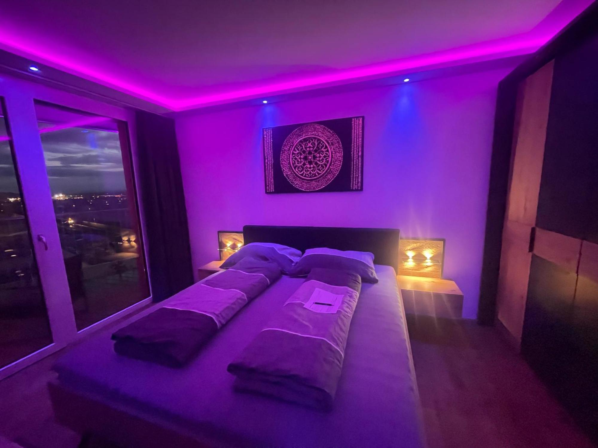 100 Qm Penthouse, Self-Check-In, 2 Parkplaetze Apartment Graz Exterior photo
